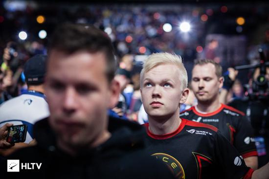 移动电竞赛事走进鸟巢揭示体育化进程的九年变迁